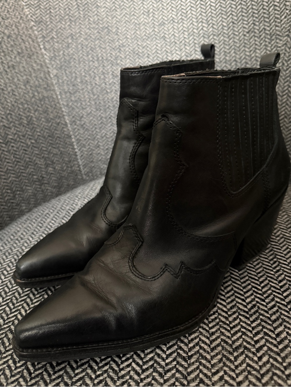 Sam Edelman Black Leather
Cowboy Ankle Boots Pointed
Toe Block Heel Size 9